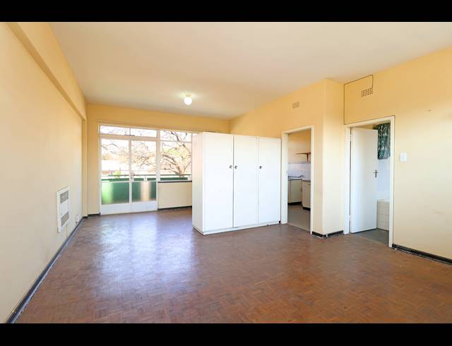 834M² BUSINESS FOR SALE IN MELVILLE
